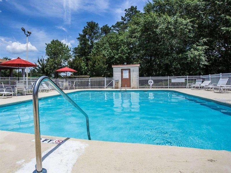 Quality Inn Fort Jackson Колумбія Екстер'єр фото