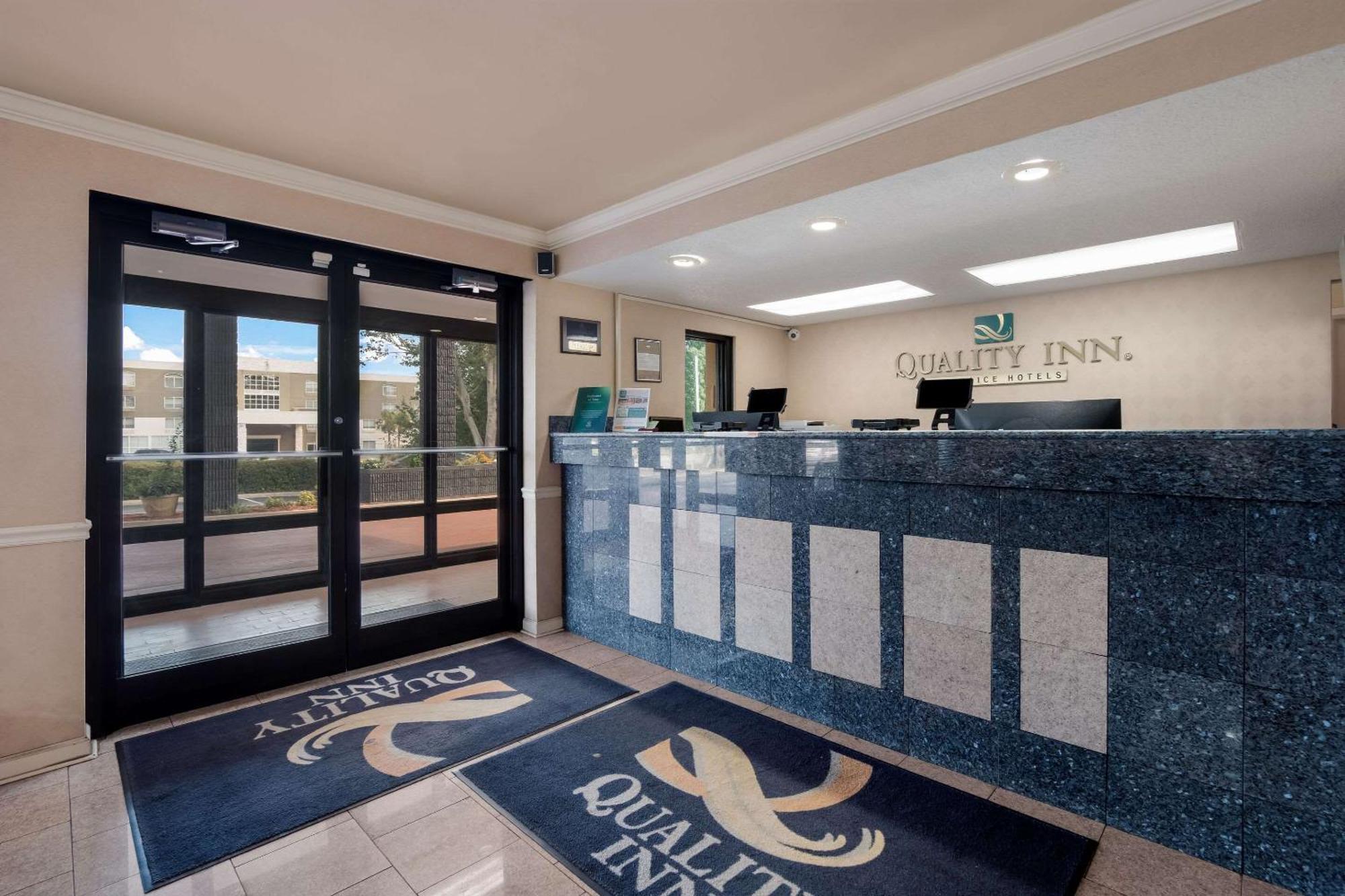 Quality Inn Fort Jackson Колумбія Екстер'єр фото