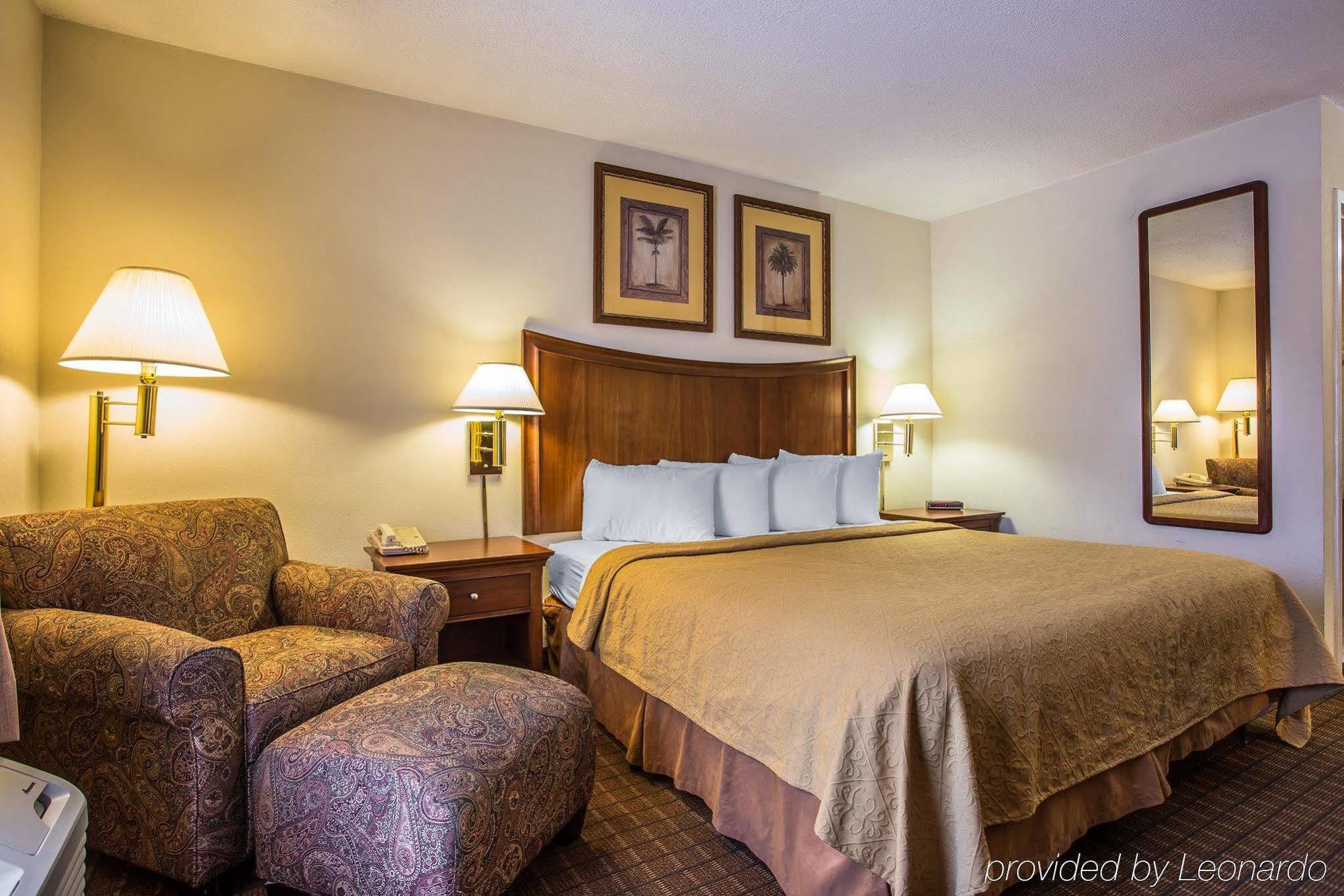 Quality Inn Fort Jackson Колумбія Екстер'єр фото
