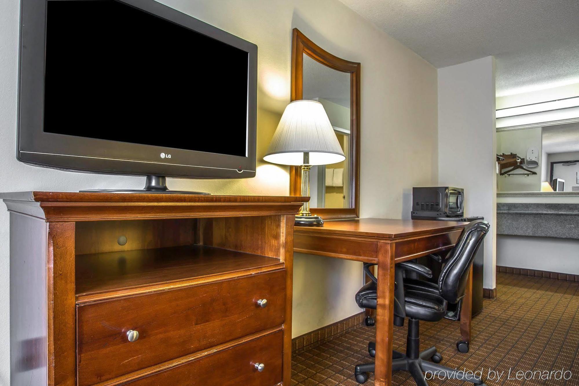 Quality Inn Fort Jackson Колумбія Екстер'єр фото